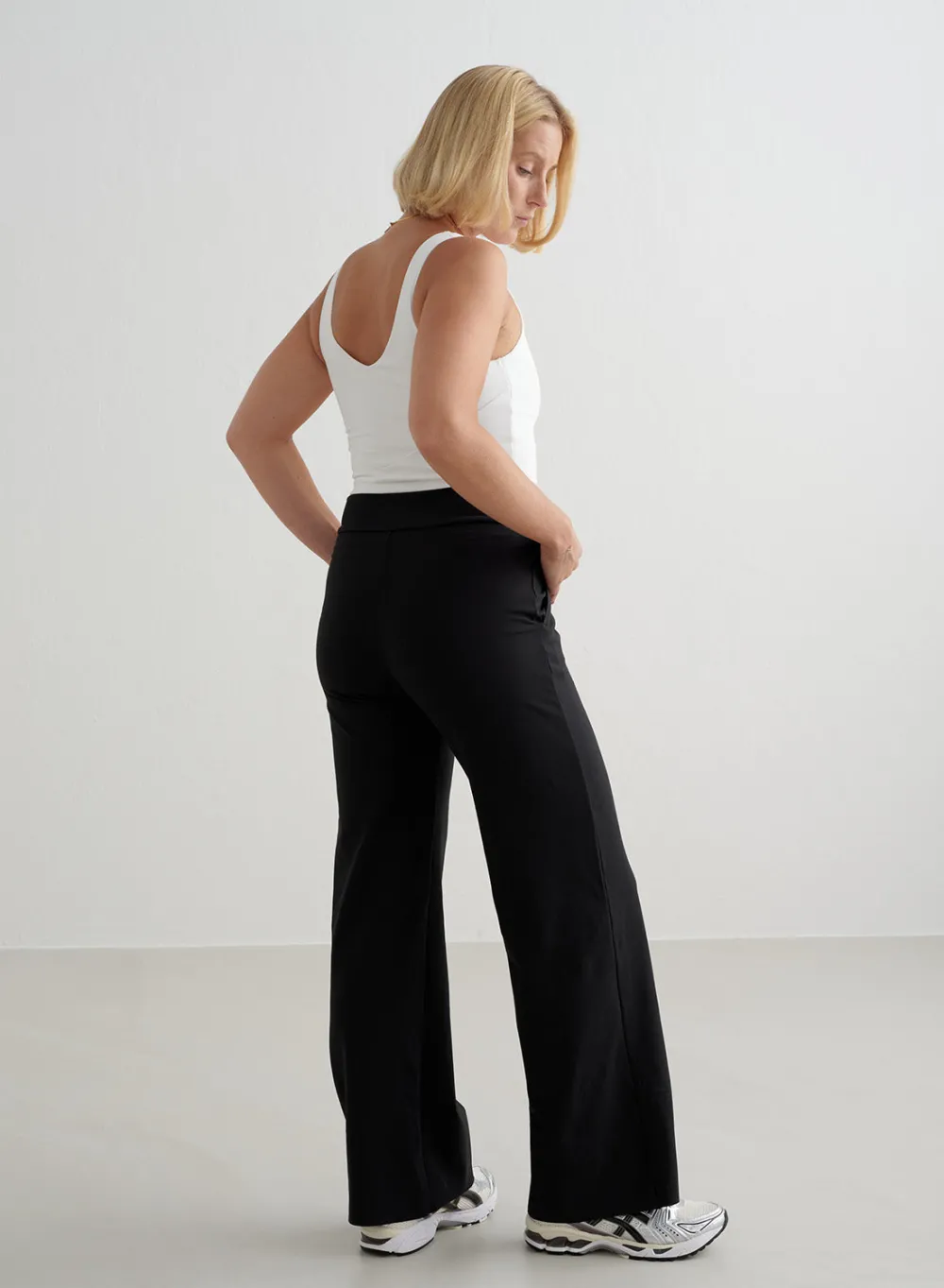 AIM’N Black Sense Wide Petite Pants