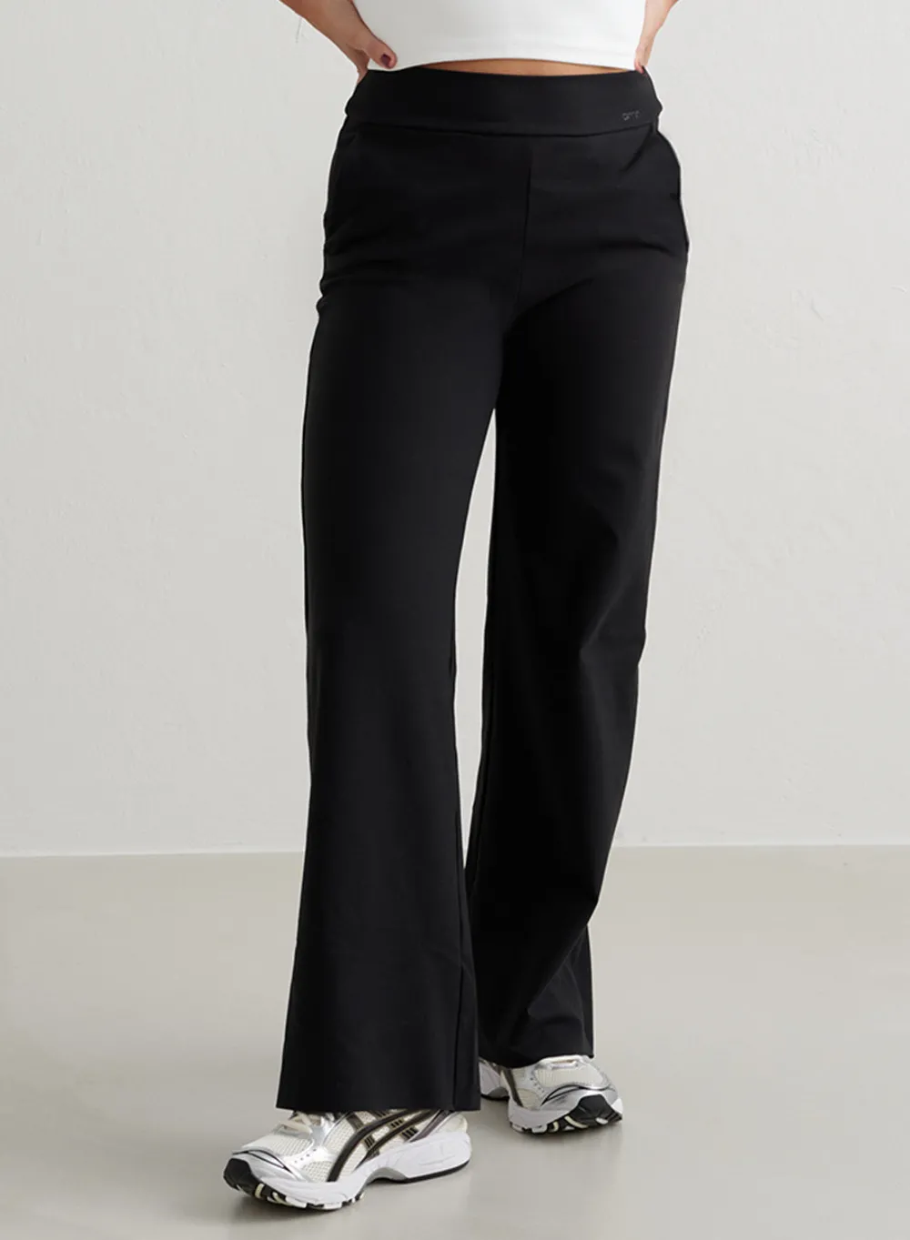 AIM’N Black Sense Wide Petite Pants