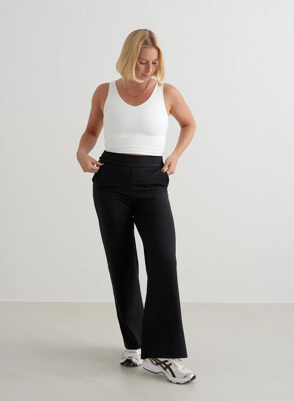 AIM’N Black Sense Wide Petite Pants